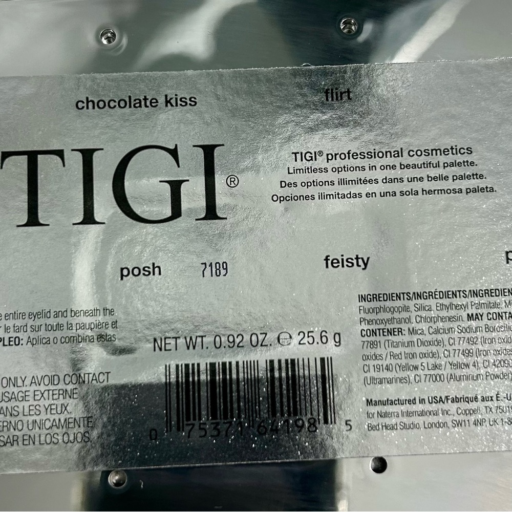 TIGI Vibrant Eyeshadow Palette - Gold, Blue, Brown, Black, Purple Hues - Picture 2 of 4